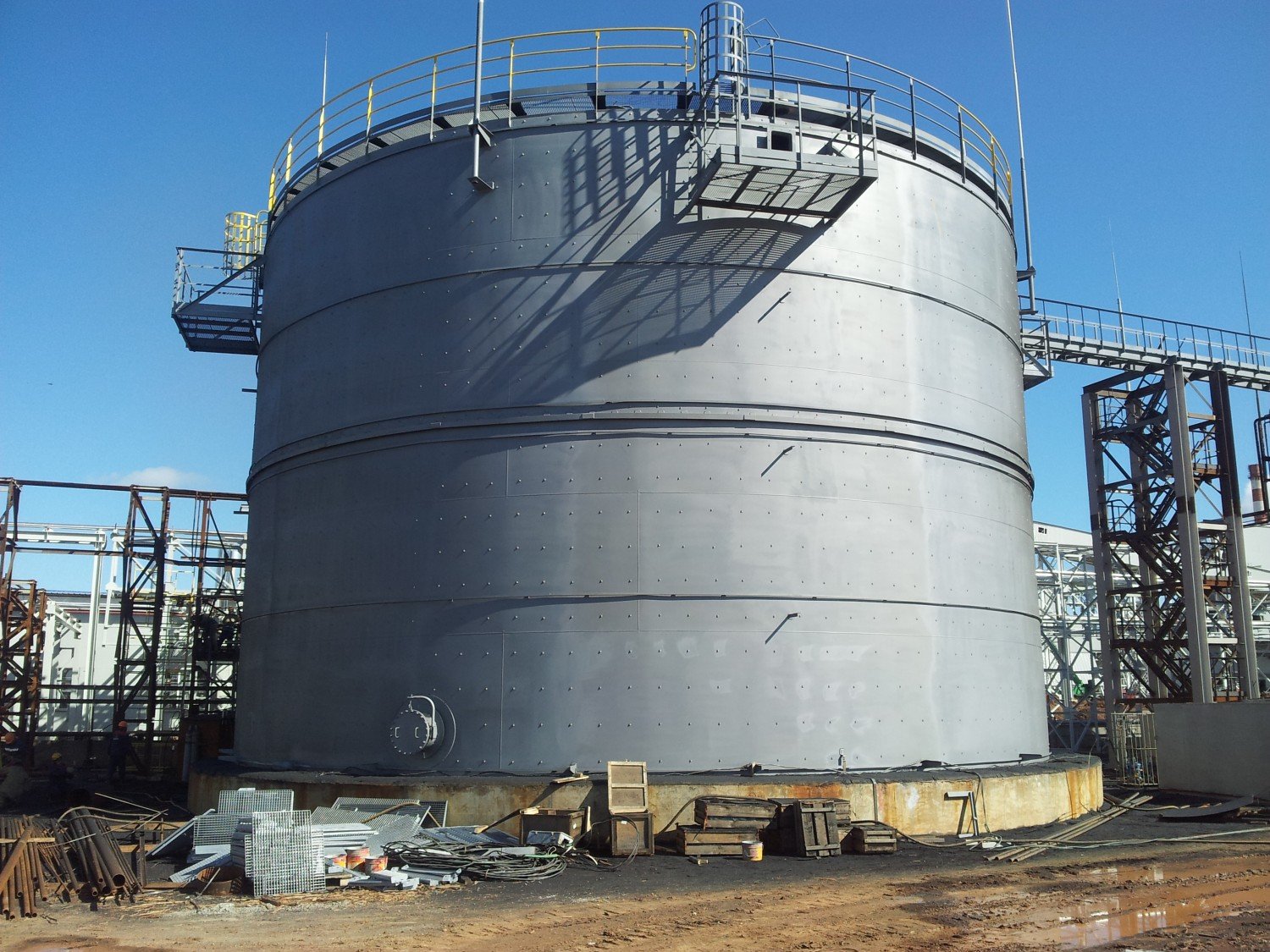 Фото 74 — Оборудование для остановки аварийных потоков нефти